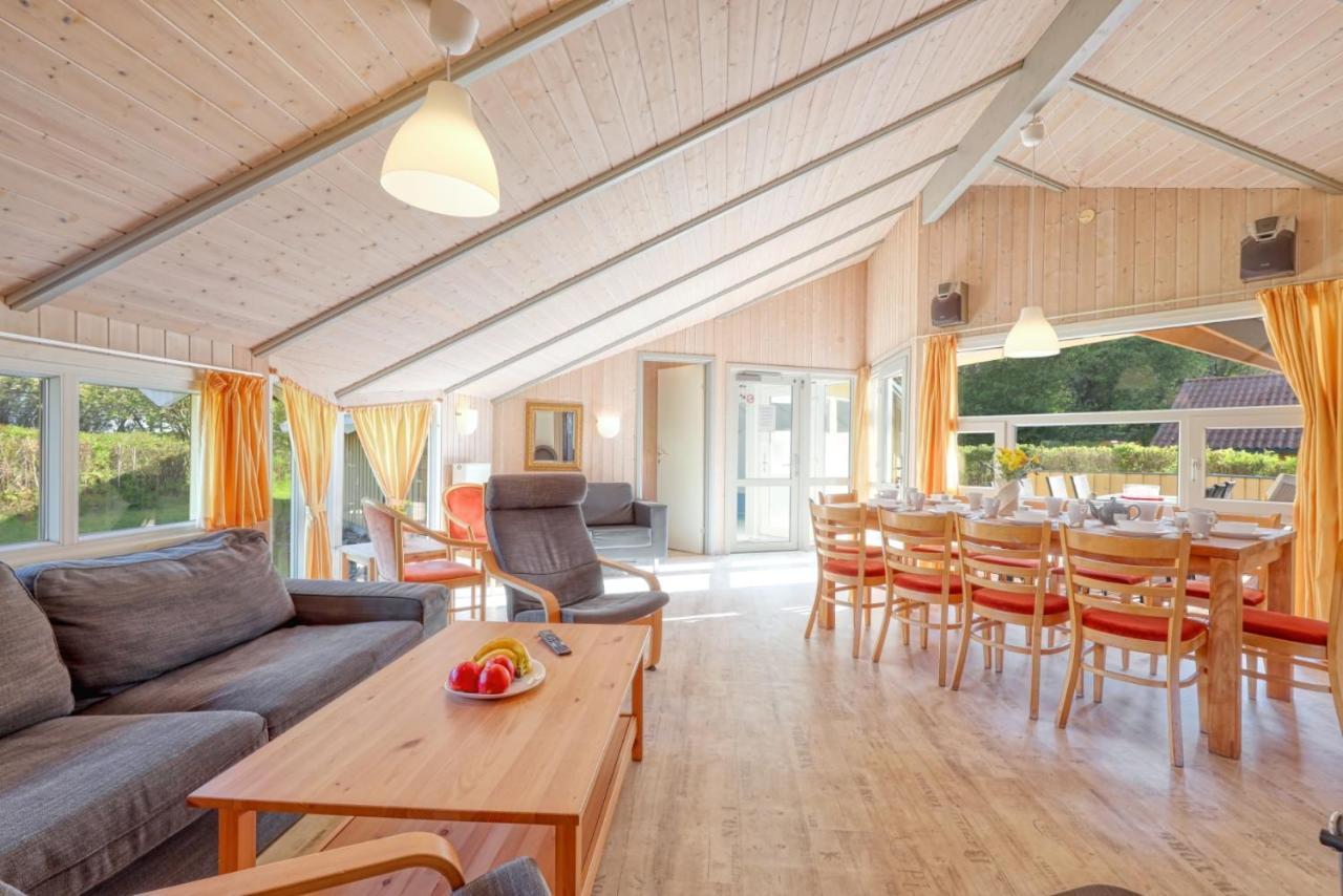 Вилла Kranich Poolferienhaus Hohendorf  Экстерьер фото