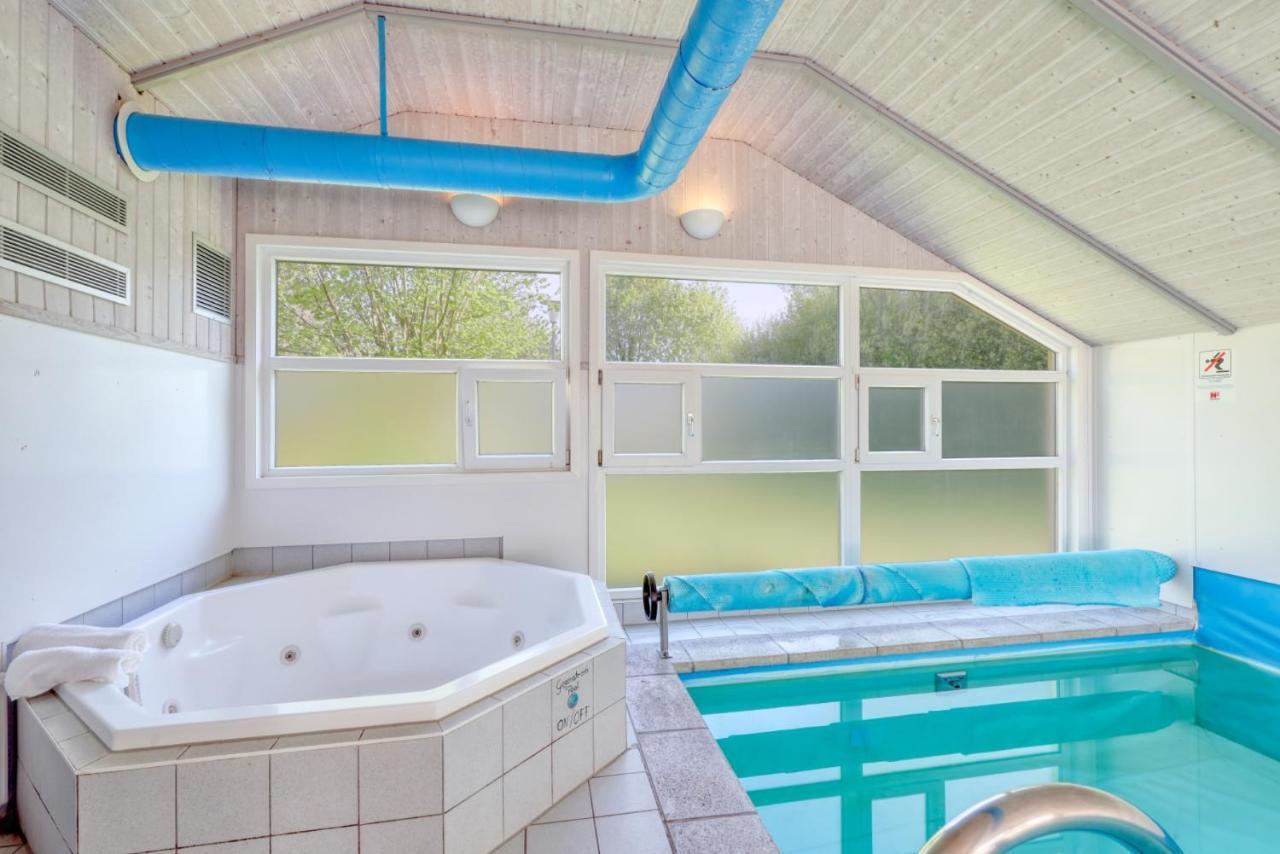 Вилла Kranich Poolferienhaus Hohendorf  Экстерьер фото