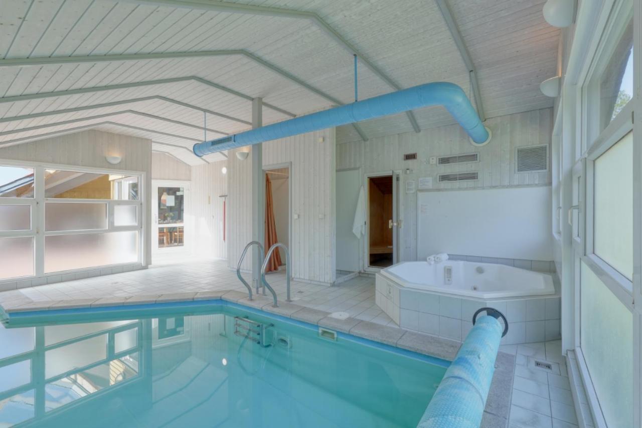 Вилла Kranich Poolferienhaus Hohendorf  Экстерьер фото